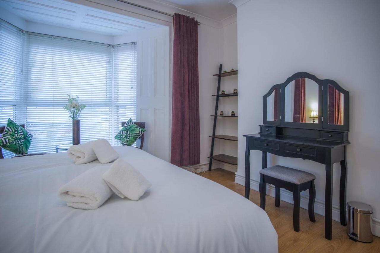 Langland Road - 1 Bedroom - Mumbles Apartment Swansea