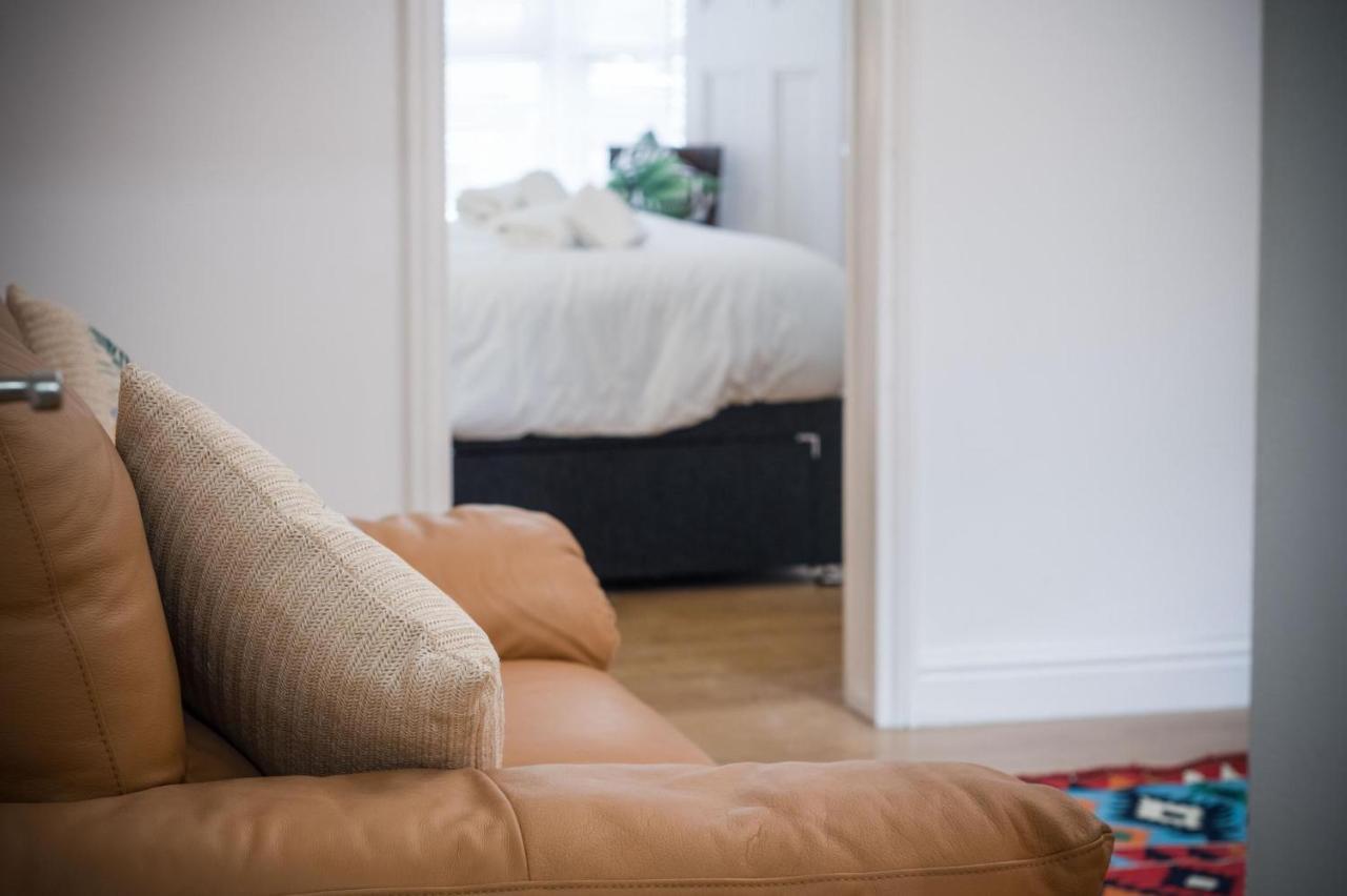 Langland Road - 1 Bedroom - Mumbles Apartment Swansea