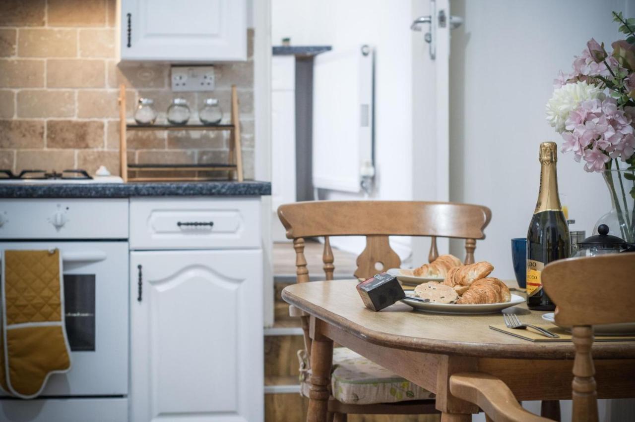 Langland Road - 1 Bedroom - Mumbles * Swansea