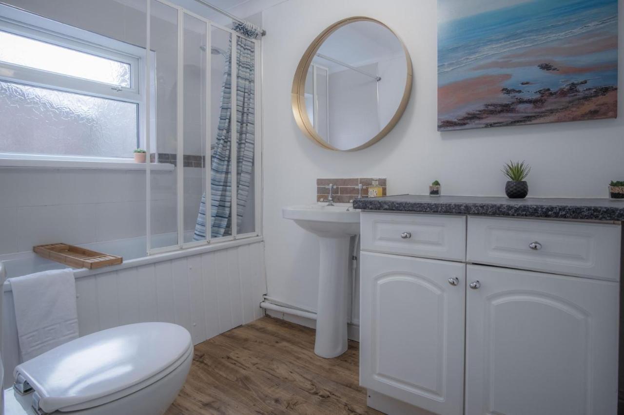 Langland Road - 1 Bedroom - Mumbles * Swansea