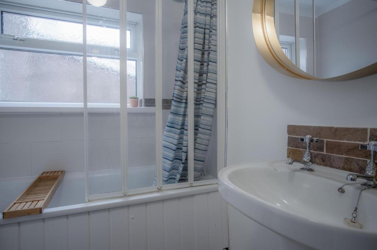 Langland Road - 1 Bedroom - Mumbles Apartment
